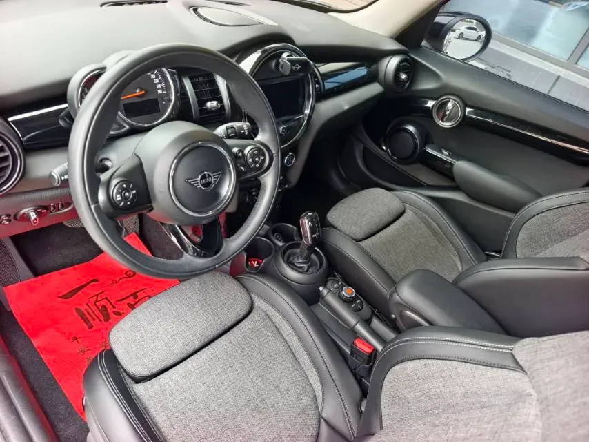 2019 MINI MINI 1.5T 136HP L3 7DCT,autocango,china used car exporter,china ev exporter,chinese used car exporter,chinese used ev exporter