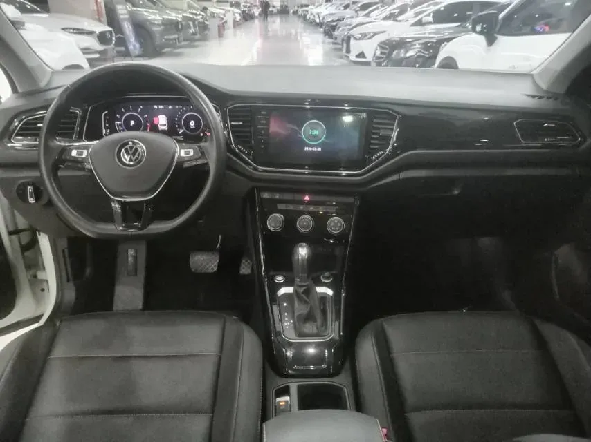 2021 Volkswagen T-Roc 1.4T 150HP L4 7DCT,autocango,china used car exporter,china ev exporter,chinese used car exporter,chinese used ev exporter
