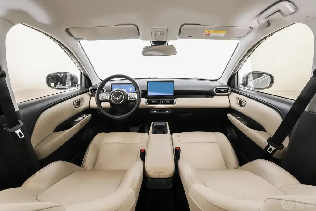 2024 WuLing BinGuoPLUS BEV 31.9KWH,autocango,china used car exporter,china ev exporter,chinese used car exporter,chinese used ev exporter