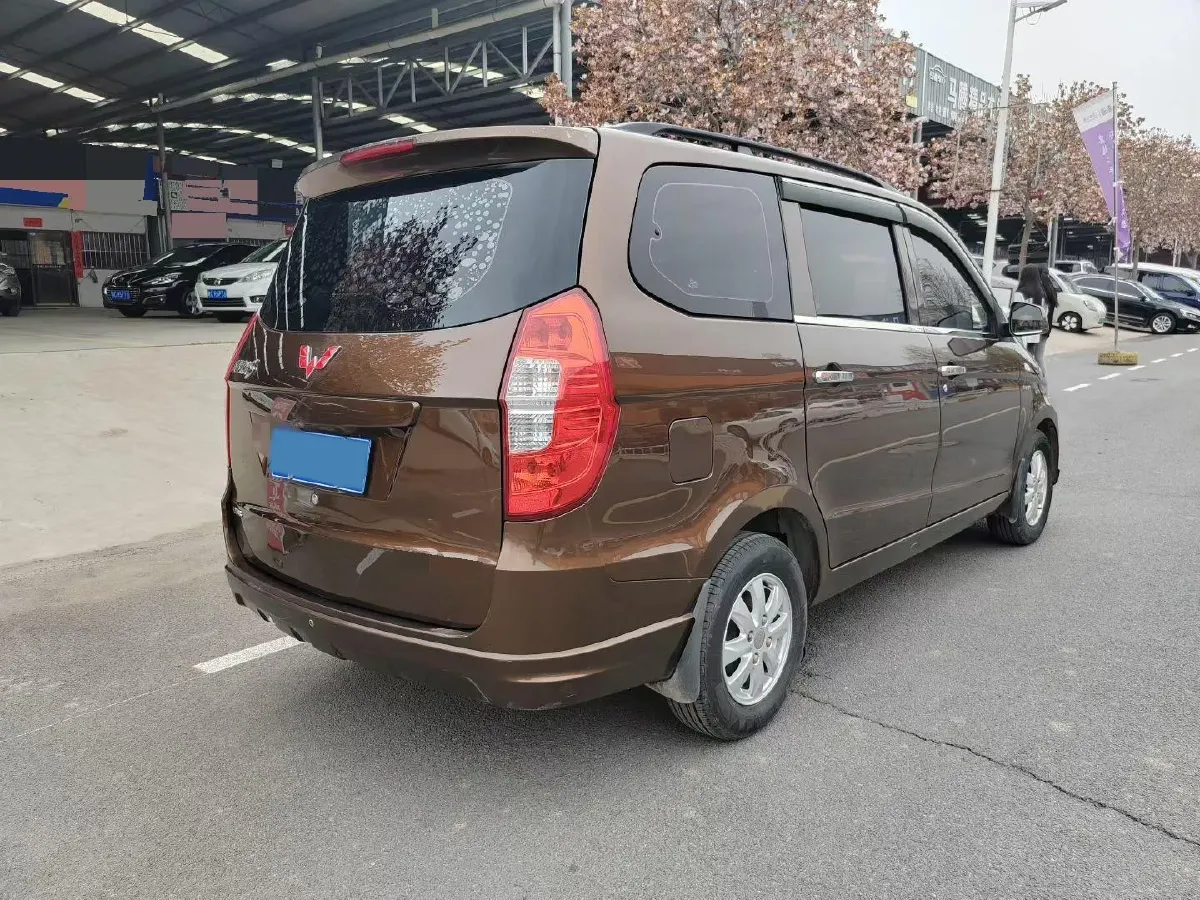 2016 WuLing HongGuang 1.5L 112HP L4 5MT,autocango,china used car exporter,china ev exporter,chinese used car exporter,chinese used ev exporter