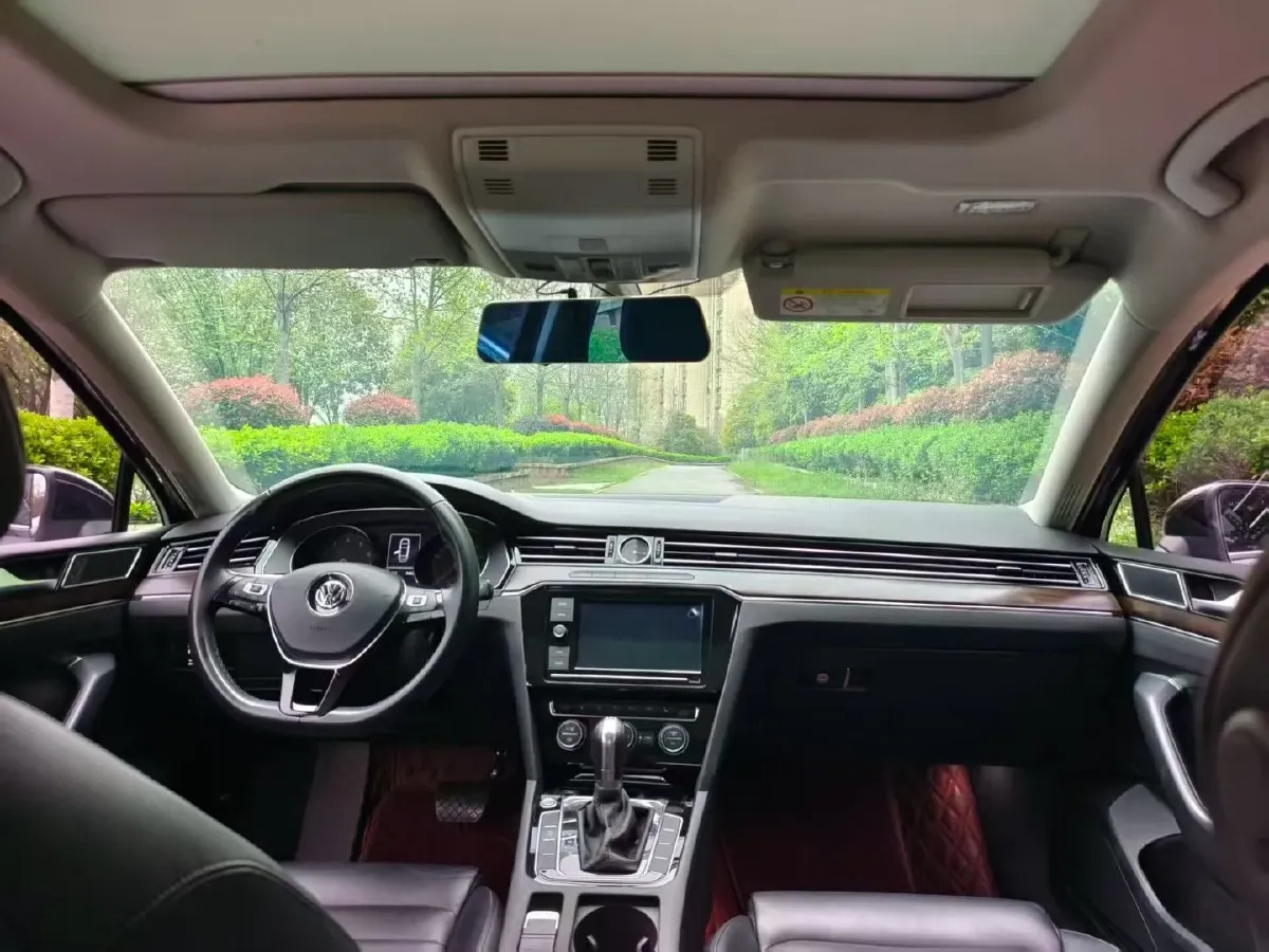 2019 Volkswagen Magotan 2.0T 186HP L4 7DCT,autocango,china used car exporter,china ev exporter,chinese used car exporter,chinese used ev exporter