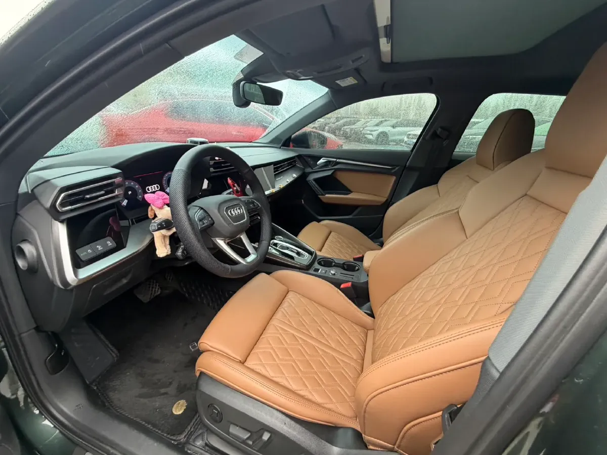 2025 Audi A3 1.5T 160HP L4 7DCT,autocango,china used car exporter,china ev exporter,chinese used car exporter,chinese used ev exporter