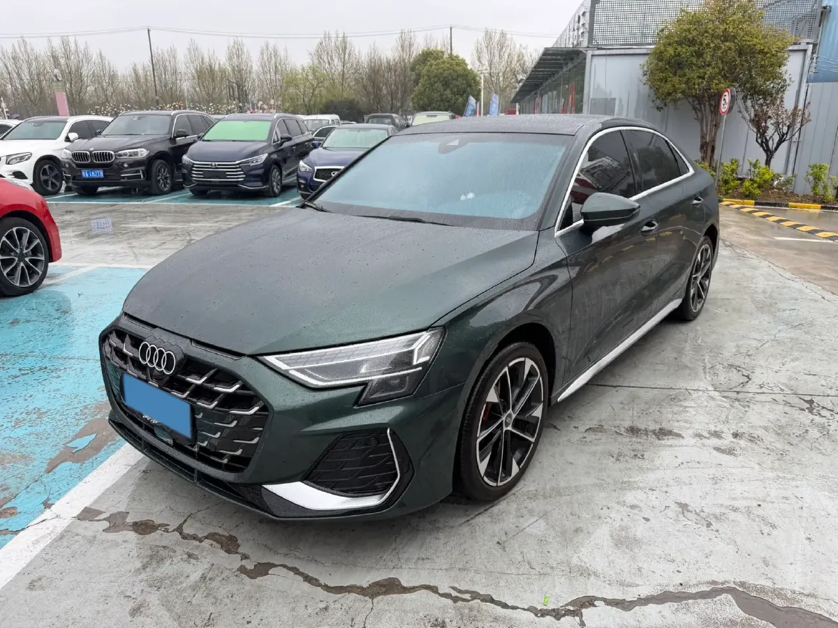 2025 Audi A3 1.5T 160HP L4 7DCT,autocango,china used car exporter,china ev exporter,chinese used car exporter,chinese used ev exporter