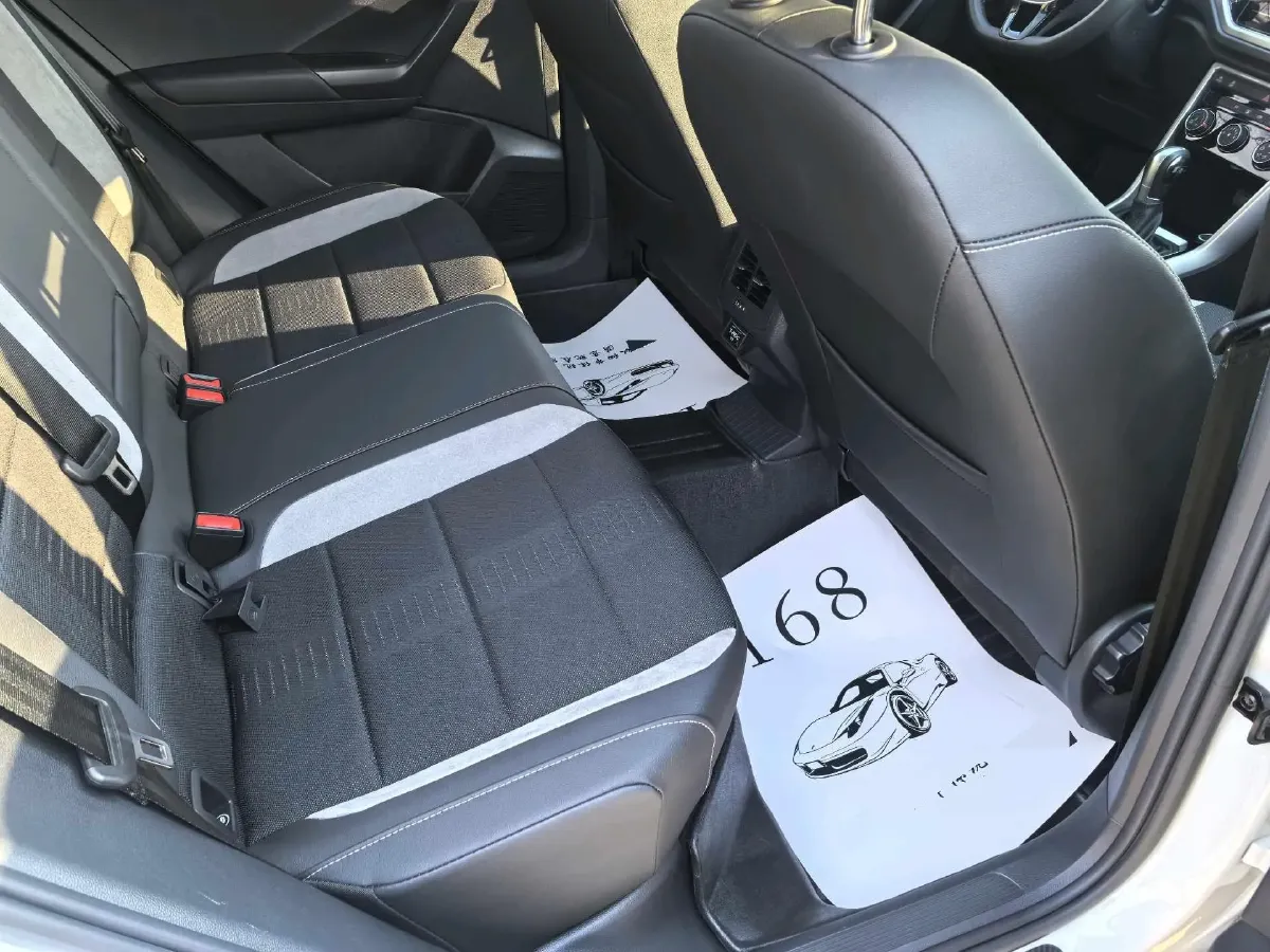 2022 Volkswagen T-Roc 1.4T 150HP L4 7DCT,autocango,china used car exporter,china ev exporter,chinese used car exporter,chinese used ev exporter