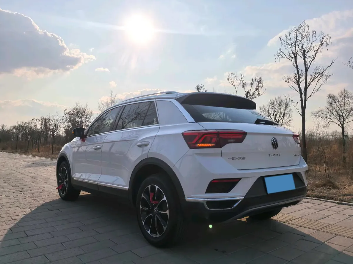 2022 Volkswagen T-Roc 1.4T 150HP L4 7DCT,autocango,china used car exporter,china ev exporter,chinese used car exporter,chinese used ev exporter