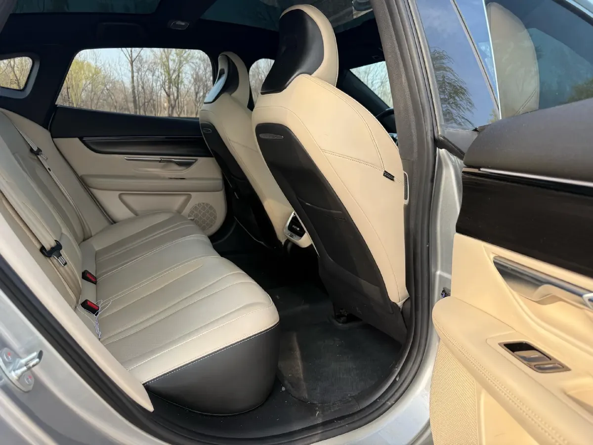 2022 Xpeng P7 BEV 83.1KWH,autocango,china used car exporter,china ev exporter,chinese used car exporter,chinese used ev exporter