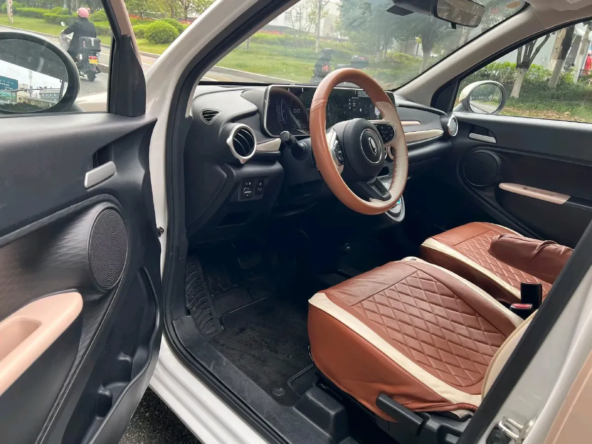 2022 DongFeng Fengon Fengon 500 1.5T 150HP L4 CVT,autocango,china used car exporter,china ev exporter,chinese used car exporter,chinese used ev exporter