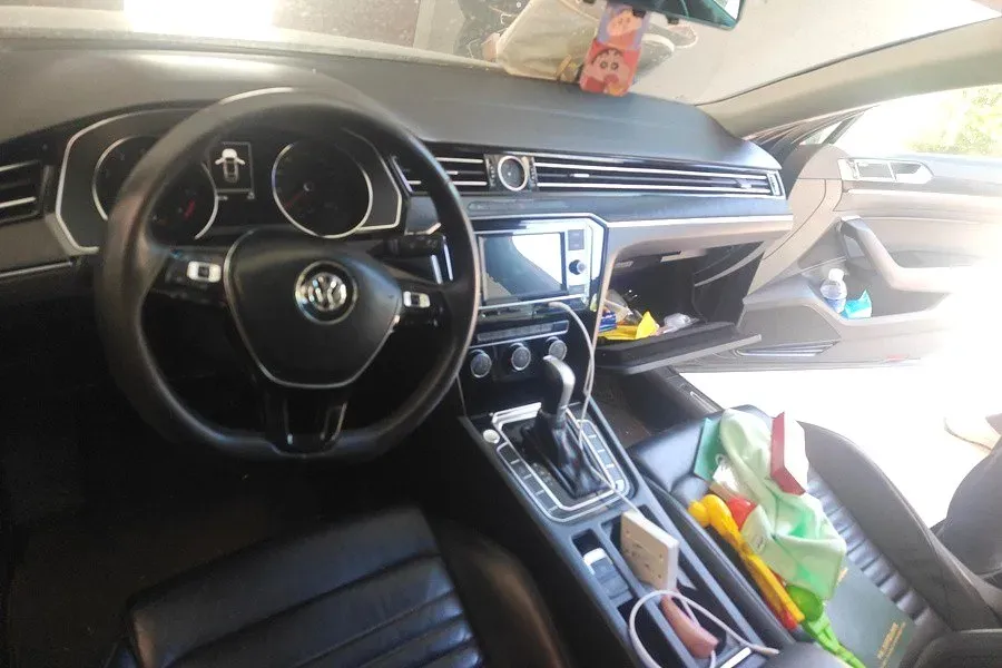 2018 Volkswagen Magotan 1.8T 180HP L4 7DCT,autocango,china used car exporter,china ev exporter,chinese used car exporter,chinese used ev exporter