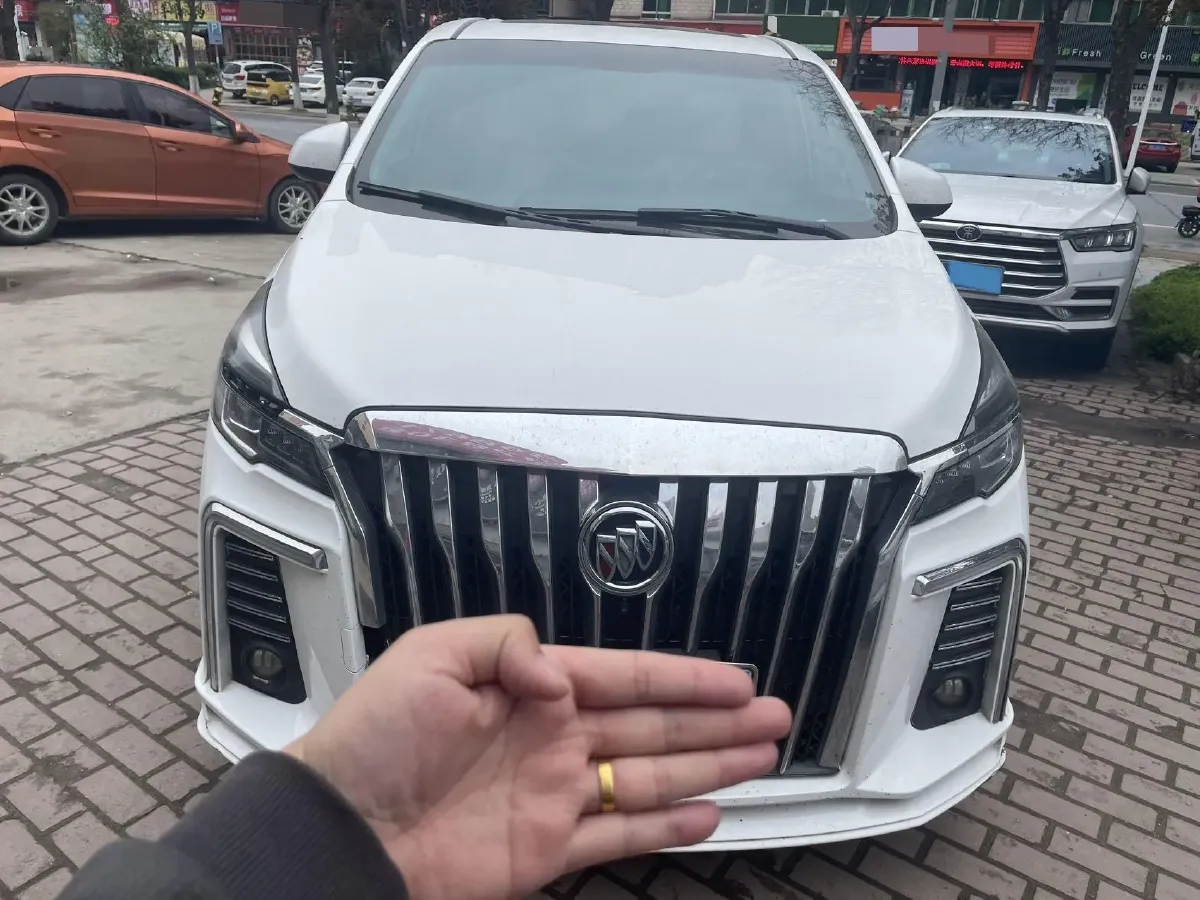 2021 Buick GL8 2.0T 237HP L4 9AT,autocango,china used car exporter,china ev exporter,chinese used car exporter,chinese used ev exporter