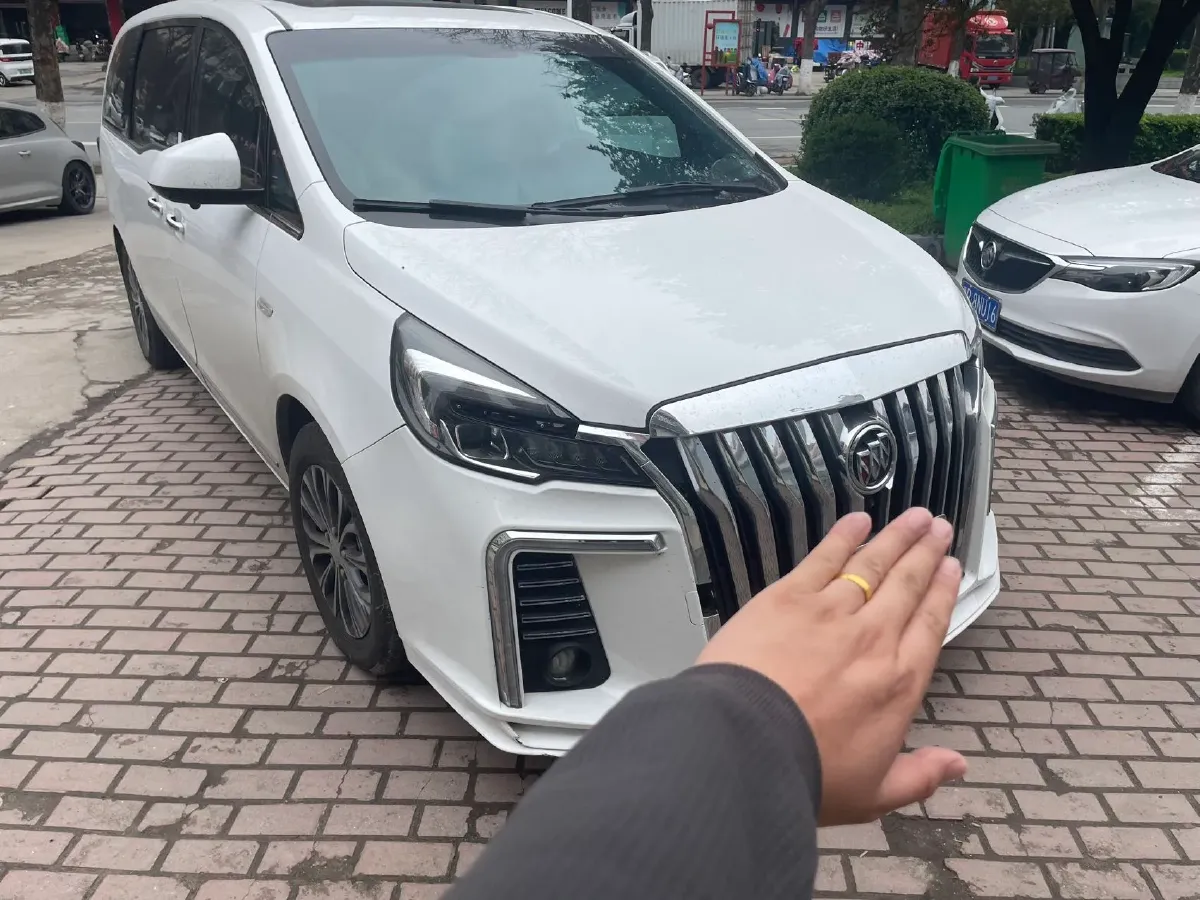 2021 Buick GL8 2.0T 237HP L4 9AT,autocango,china used car exporter,china ev exporter,chinese used car exporter,chinese used ev exporter