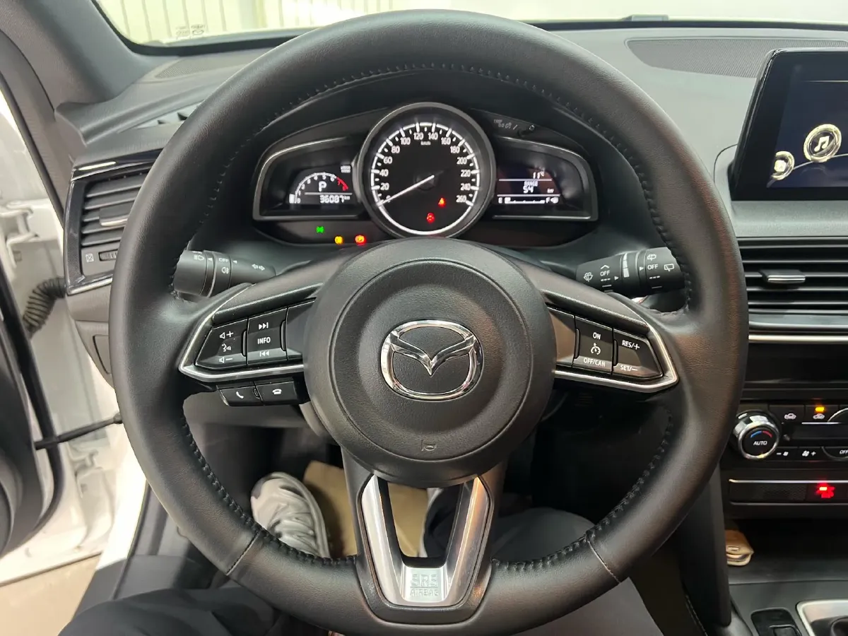 2021 Mazda CX-4 2.0L 158HP L4 6AT,autocango,china used car exporter,china ev exporter,chinese used car exporter,chinese used ev exporter
