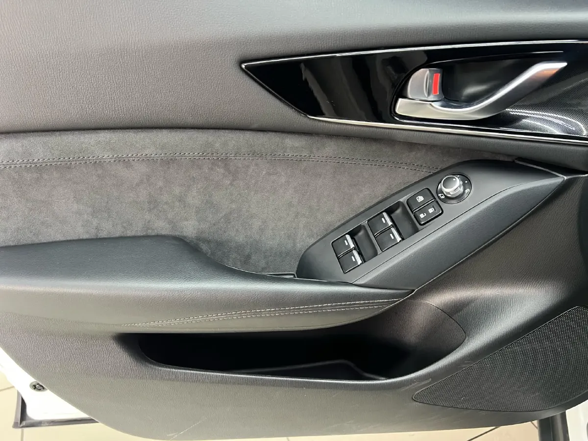 2021 Mazda CX-4 2.0L 158HP L4 6AT,autocango,china used car exporter,china ev exporter,chinese used car exporter,chinese used ev exporter