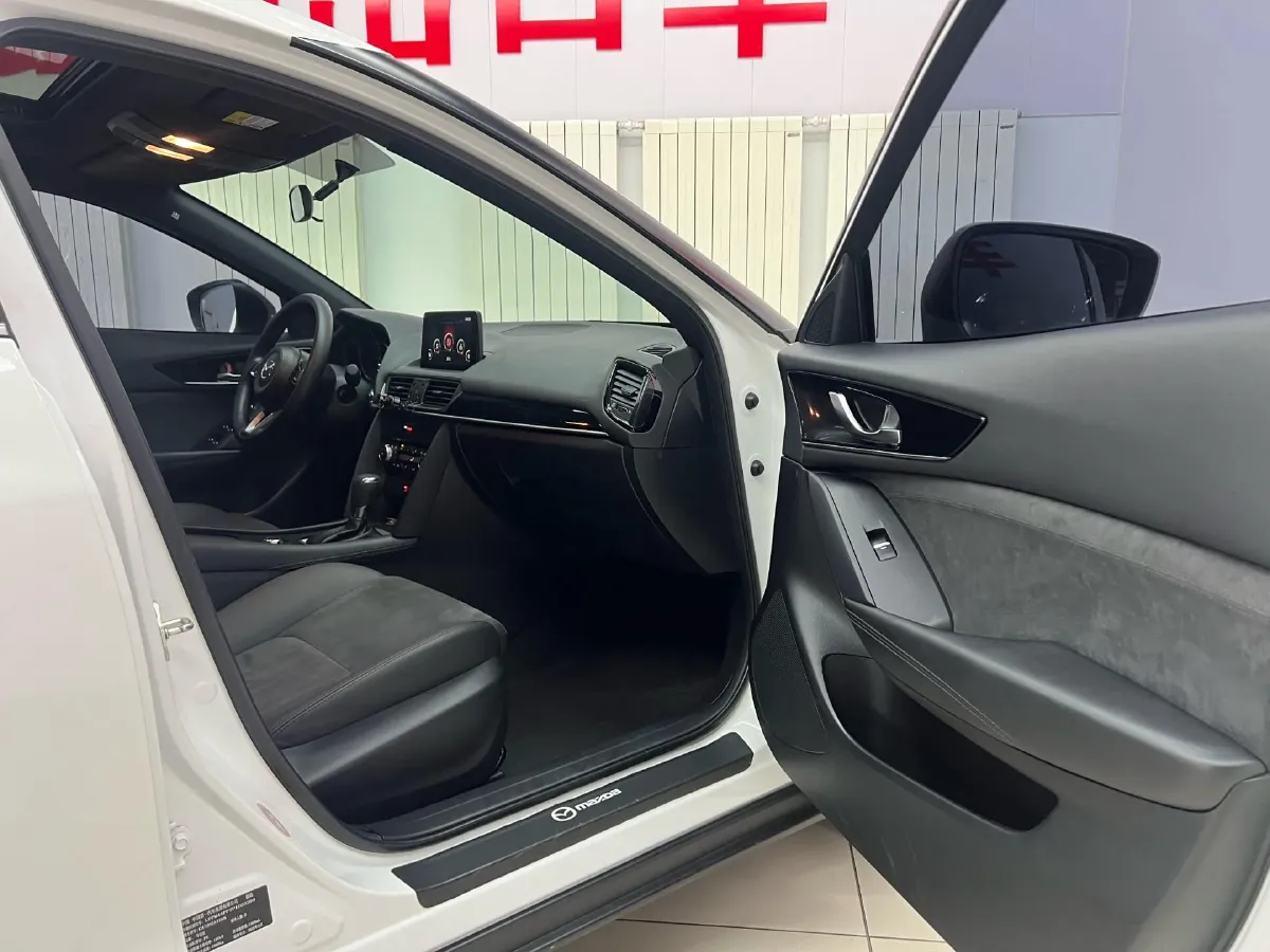 2021 Mazda CX-4 2.0L 158HP L4 6AT,autocango,china used car exporter,china ev exporter,chinese used car exporter,chinese used ev exporter