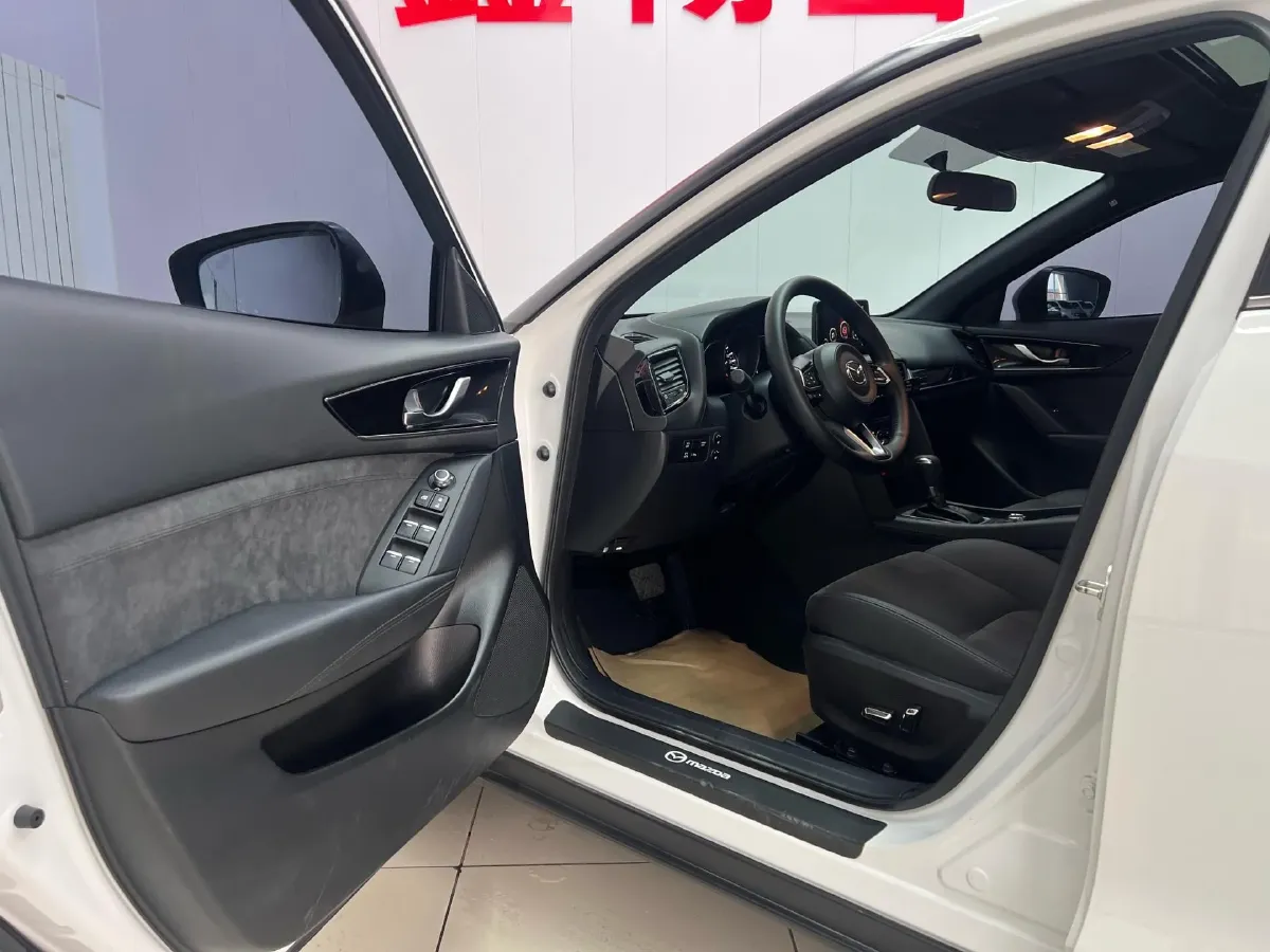 2021 Mazda CX-4 2.0L 158HP L4 6AT,autocango,china used car exporter,china ev exporter,chinese used car exporter,chinese used ev exporter