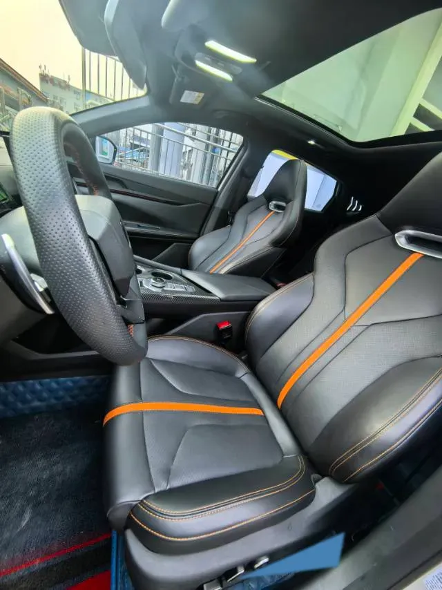 2024 ChangAn UNI-V 1.5T 188HP L4 7DCT,autocango,china used car exporter,china ev exporter,chinese used car exporter,chinese used ev exporter