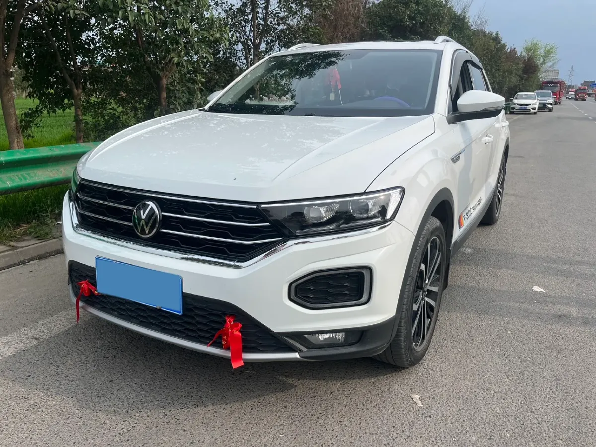 2021 Volkswagen T-Roc 1.4T 150HP L4 7DCT,autocango,china used car exporter,china ev exporter,chinese used car exporter,chinese used ev exporter
