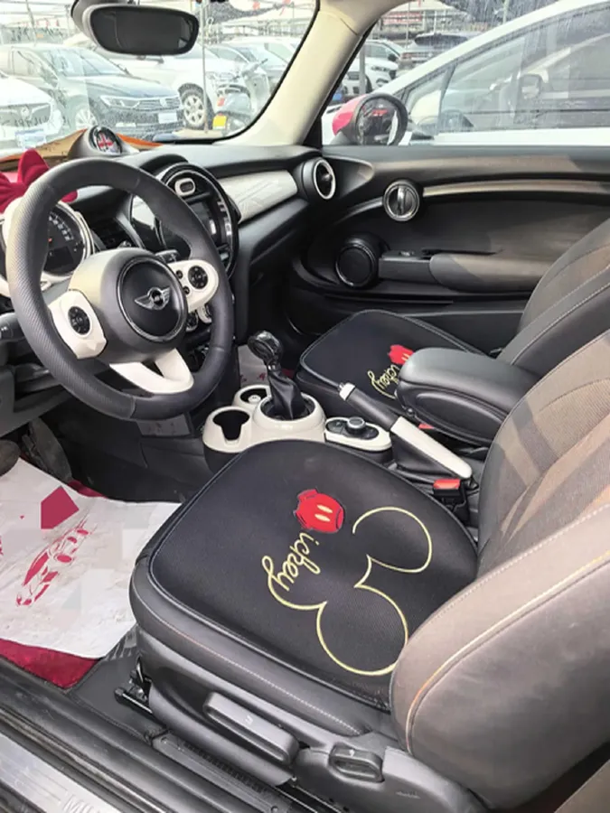 2016 MINI MINI 1.2T 102HP L3 6AT,autocango,china used car exporter,china ev exporter,chinese used car exporter,chinese used ev exporter