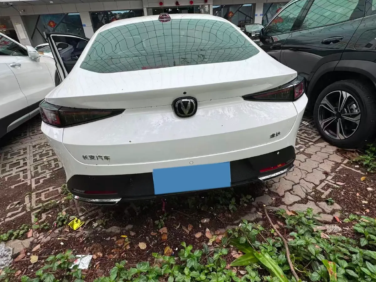 2023 ChangAn Oshan Z6 1.5T 188HP L4 7DCT,autocango,china used car exporter,china ev exporter,chinese used car exporter,chinese used ev exporter