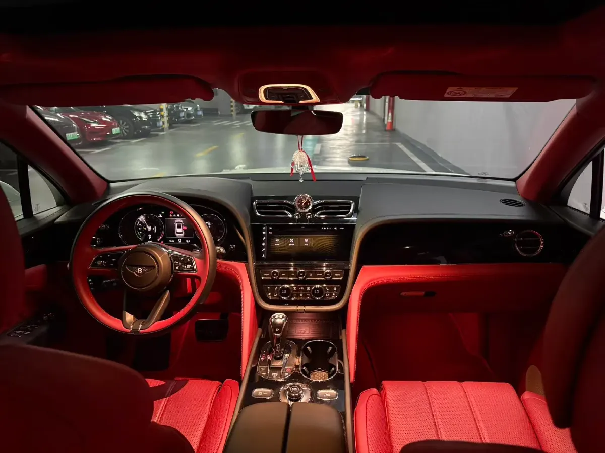 2021 Bentley Bentayga 3.0T 340HP V6 8AT PHEV 17.3KWH,autocango,china used car exporter,china ev exporter,chinese used car exporter,chinese used ev exporter