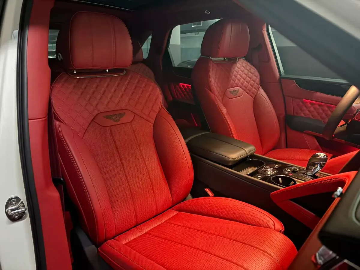 2021 Bentley Bentayga 3.0T 340HP V6 8AT PHEV 17.3KWH,autocango,china used car exporter,china ev exporter,chinese used car exporter,chinese used ev exporter