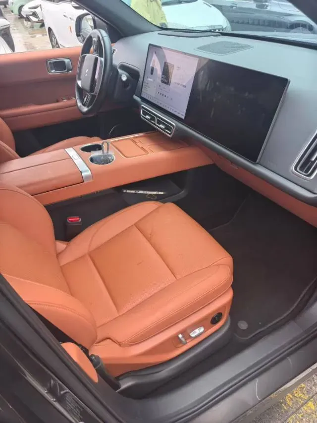 2024 Li L6 Range Extended 154HP L4 REEV 36.8KWH,autocango,china used car exporter,china ev exporter,chinese used car exporter,chinese used ev exporter