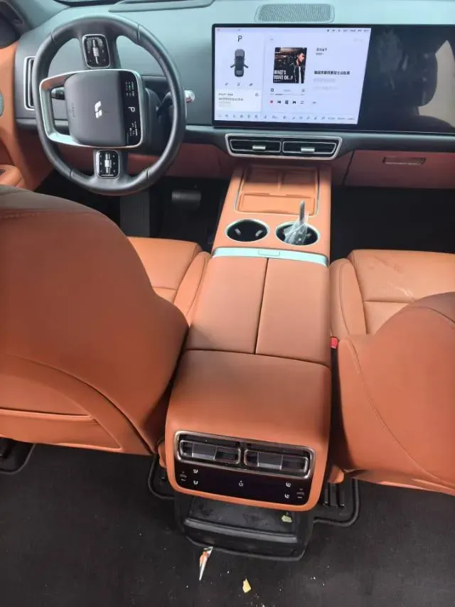 2024 Li L6 Range Extended 154HP L4 REEV 36.8KWH,autocango,china used car exporter,china ev exporter,chinese used car exporter,chinese used ev exporter