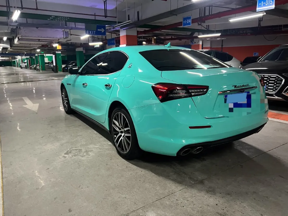 2021 Maserati Ghibli 2.0T 330HP L4 8AT,autocango,china used car exporter,china ev exporter,chinese used car exporter,chinese used ev exporter