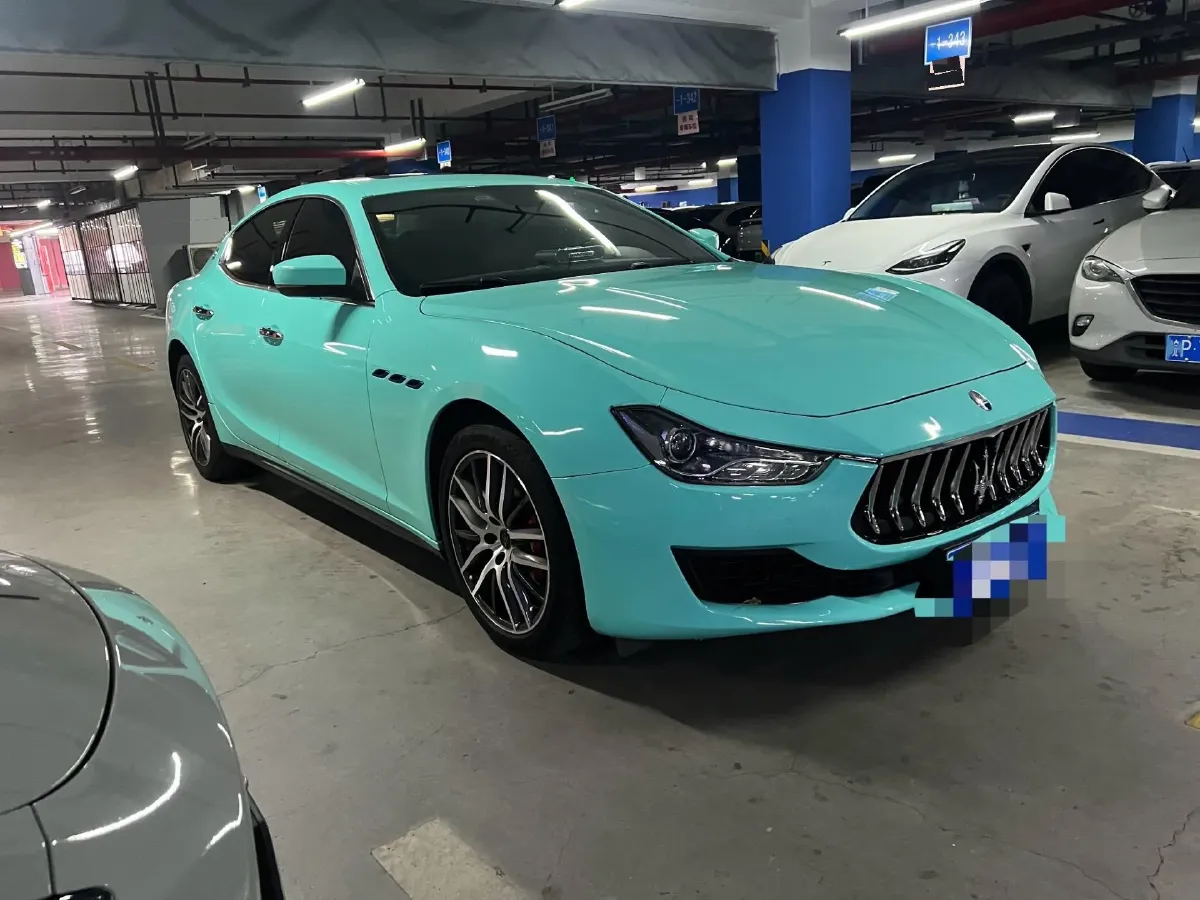 2021 Maserati Ghibli 2.0T 330HP L4 8AT,autocango,china used car exporter,china ev exporter,chinese used car exporter,chinese used ev exporter
