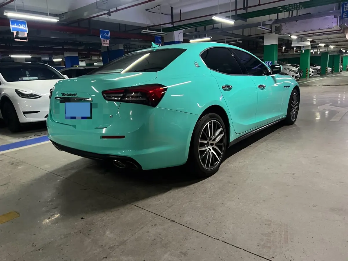 2021 Maserati Ghibli 2.0T 330HP L4 8AT,autocango,china used car exporter,china ev exporter,chinese used car exporter,chinese used ev exporter