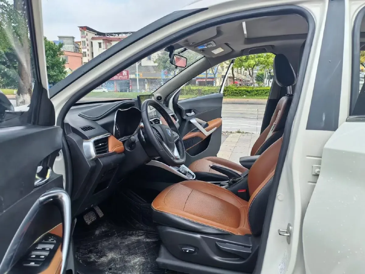 2019 Geely Emgrand GS 1.8L 133HP L4 6MT,autocango,china used car exporter,china ev exporter,chinese used car exporter,chinese used ev exporter