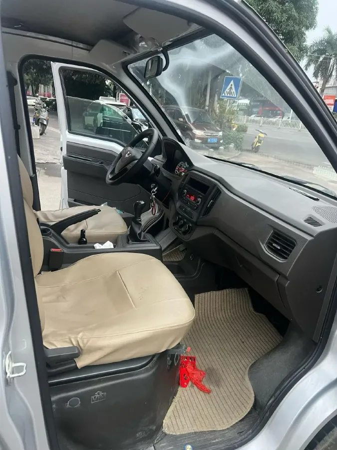 2018 WuLing RongGuang New Truck 1.8L 133HP L4 5MT,autocango,china used car exporter,china ev exporter,chinese used car exporter,chinese used ev exporter