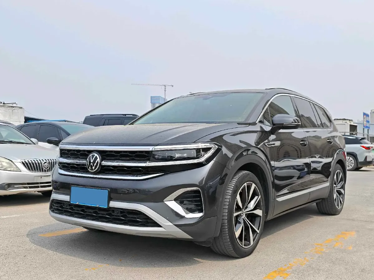 2023 Volkswagen Talagon 2.5T 299HP V6 7DCT,autocango,china used car exporter,china ev exporter,chinese used car exporter,chinese used ev exporter