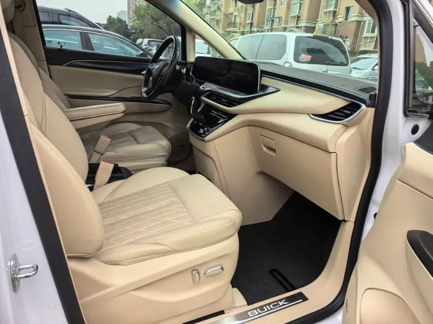 2022 Buick GL8 2.0T 237HP L4 9AT,autocango,china used car exporter,china ev exporter,chinese used car exporter,chinese used ev exporter