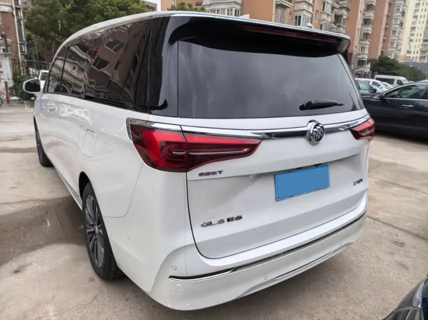 2022 Buick GL8 2.0T 237HP L4 9AT,autocango,china used car exporter,china ev exporter,chinese used car exporter,chinese used ev exporter