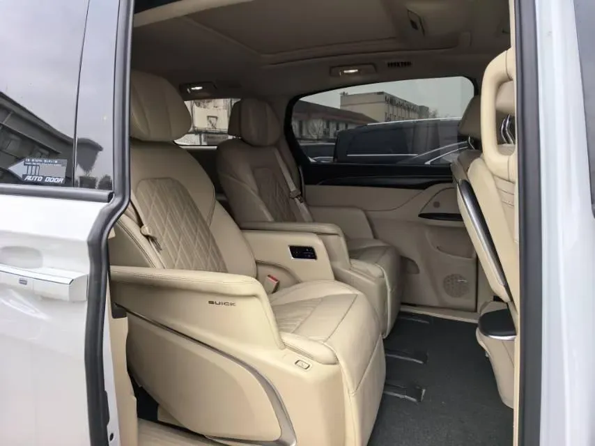 2022 Buick GL8 2.0T 237HP L4 9AT,autocango,china used car exporter,china ev exporter,chinese used car exporter,chinese used ev exporter