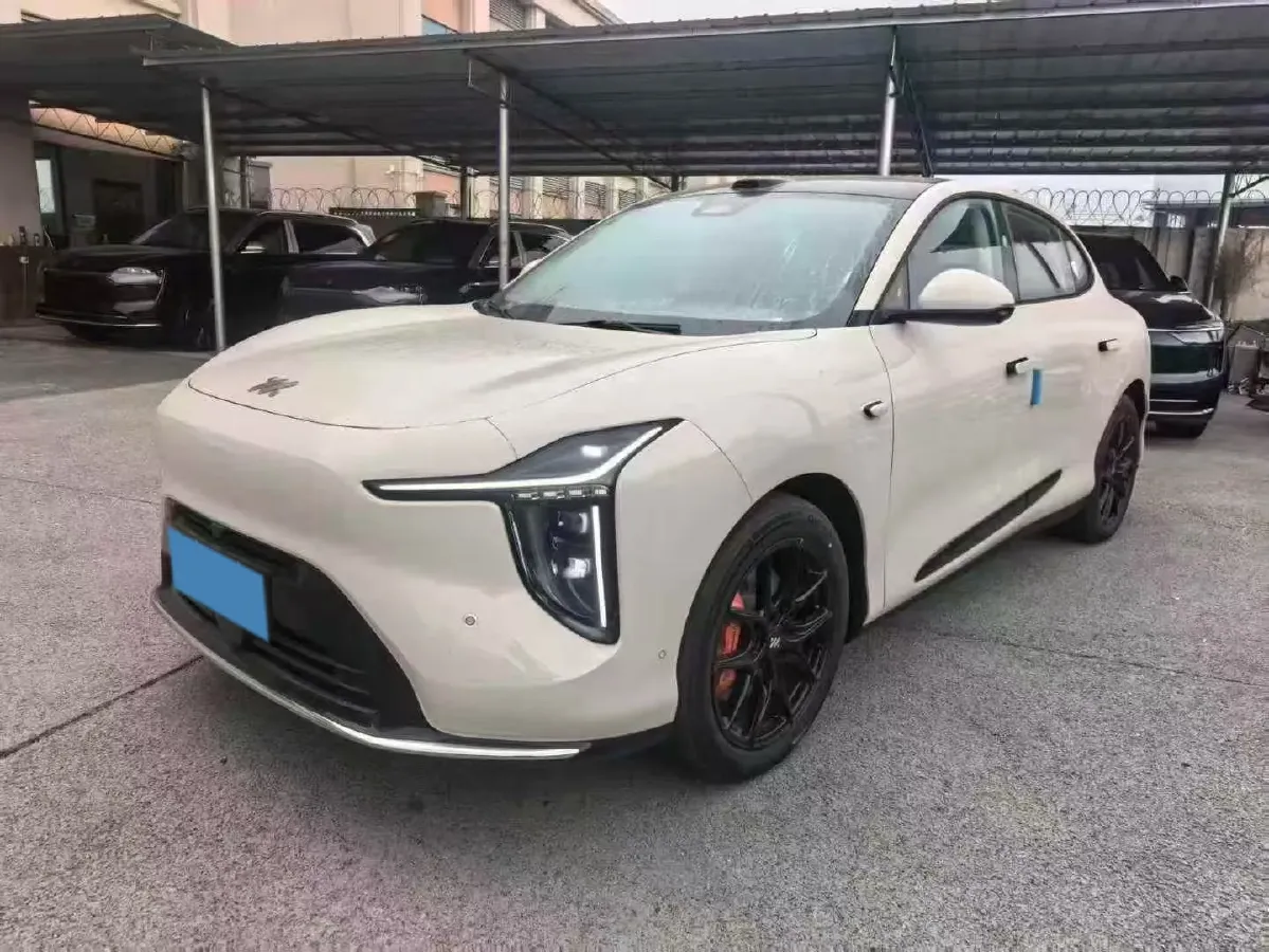 2025 IM LS6 BEV 75KWH,autocango,china used car exporter,china ev exporter,chinese used car exporter,chinese used ev exporter