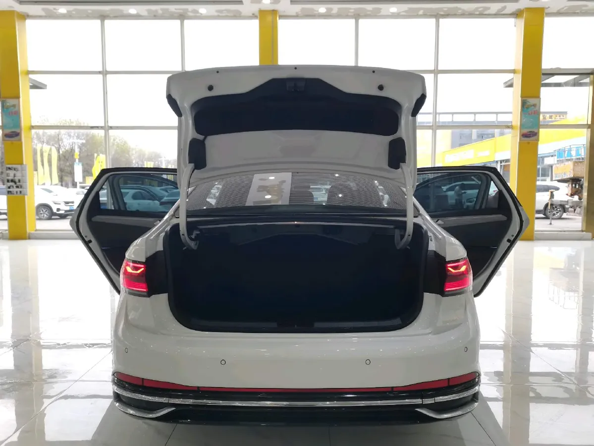 2023 Volkswagen Sagitar 1.4T 150HP L4 7DCT,autocango,china used car exporter,china ev exporter,chinese used car exporter,chinese used ev exporter