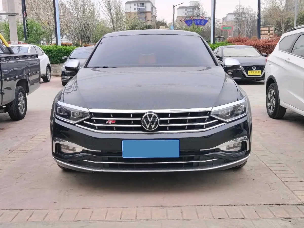 2020 Volkswagen Magotan 2.0T 186HP L4 7DCT,autocango,china used car exporter,china ev exporter,chinese used car exporter,chinese used ev exporter