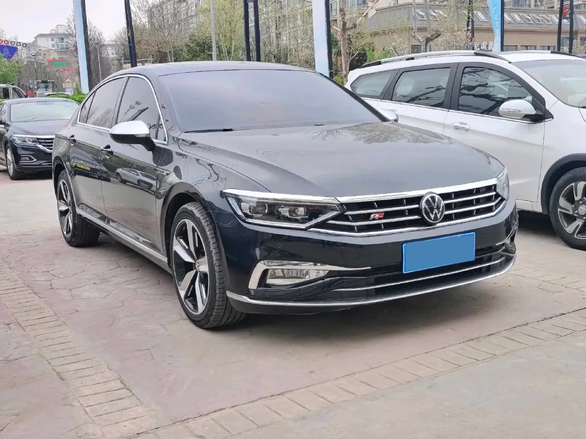 2020 Volkswagen Magotan 2.0T 186HP L4 7DCT,autocango,china used car exporter,china ev exporter,chinese used car exporter,chinese used ev exporter