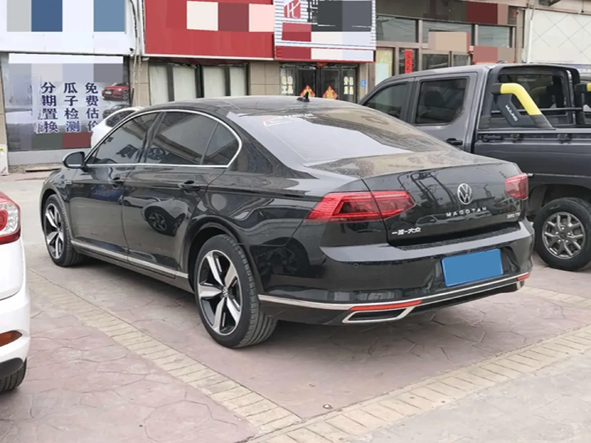 2020 Volkswagen Magotan 2.0T 186HP L4 7DCT,autocango,china used car exporter,china ev exporter,chinese used car exporter,chinese used ev exporter