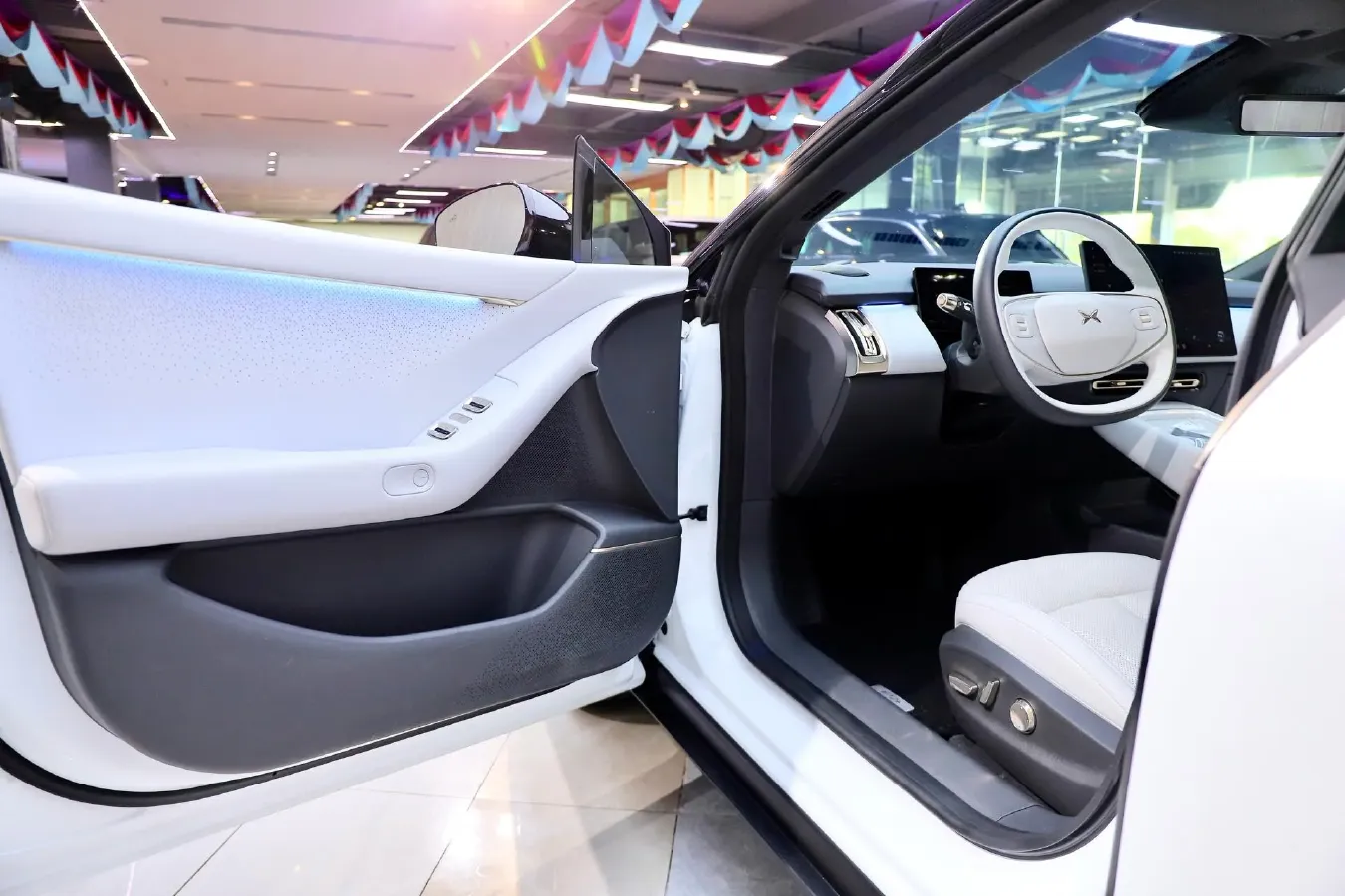 2024 Xpeng P7+ BEV 60.7KWH,autocango,china used car exporter,china ev exporter,chinese used car exporter,chinese used ev exporter