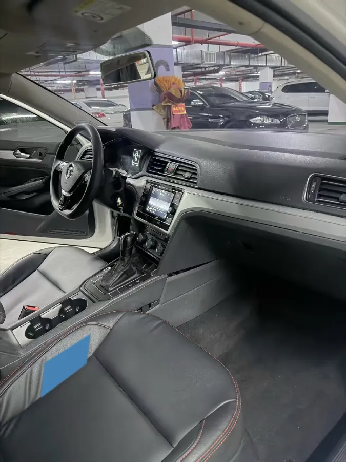 2019 Volkswagen T-Cross 1.4T 150HP L4 7DCT,autocango,china used car exporter,china ev exporter,chinese used car exporter,chinese used ev exporter