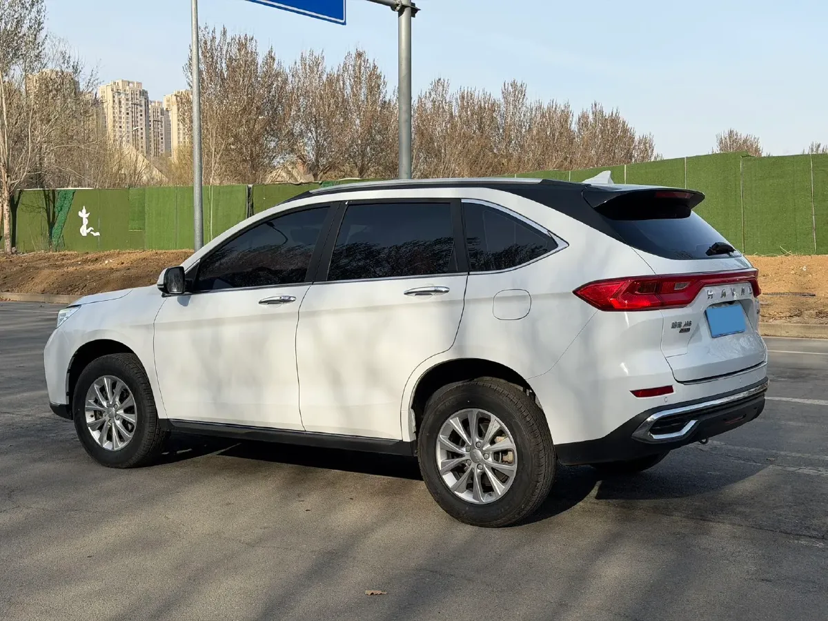 2021 Haval M6 1.5T 150HP L4 7DCT,autocango,china used car exporter,china ev exporter,chinese used car exporter,chinese used ev exporter