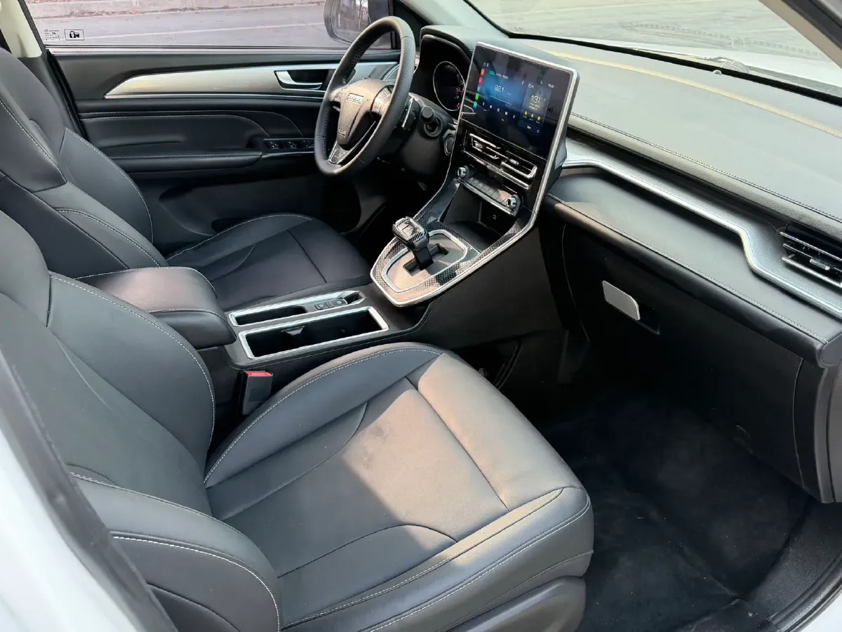 2021 Haval M6 1.5T 150HP L4 7DCT,autocango,china used car exporter,china ev exporter,chinese used car exporter,chinese used ev exporter