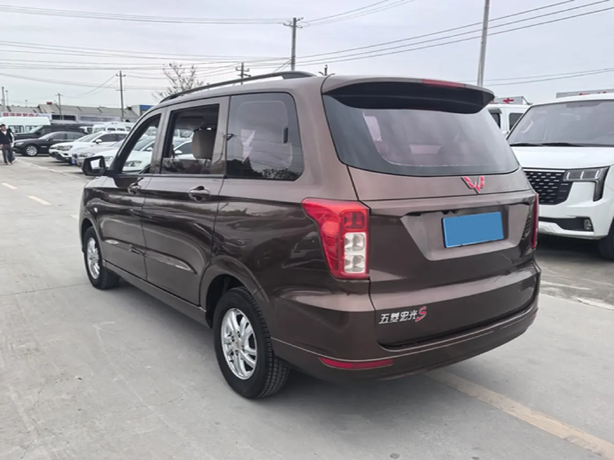 2019 WuLing HongGuang 1.5L 99HP L4 6MT,autocango,china used car exporter,china ev exporter,chinese used car exporter,chinese used ev exporter