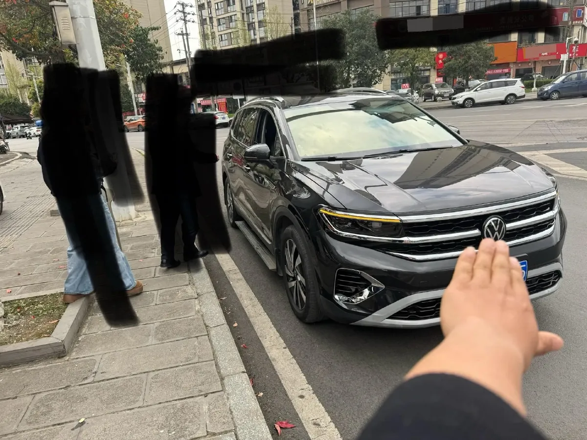 2021 Volkswagen Talagon 2.0T 220HP L4 7DCT,autocango,china used car exporter,china ev exporter,chinese used car exporter,chinese used ev exporter