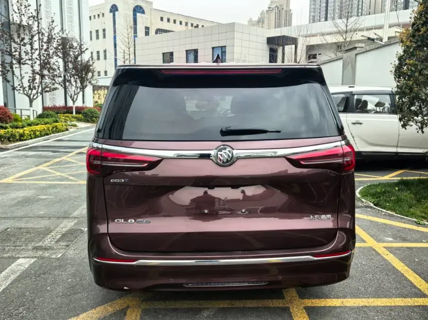 2022 Buick GL8 2.0T 237HP L4 9AT,autocango,china used car exporter,china ev exporter,chinese used car exporter,chinese used ev exporter