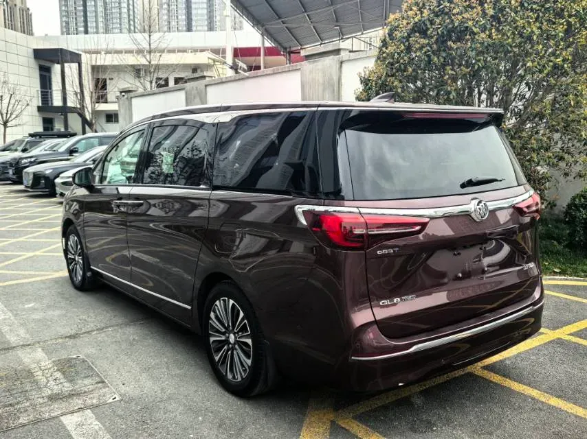 2022 Buick GL8 2.0T 237HP L4 9AT,autocango,china used car exporter,china ev exporter,chinese used car exporter,chinese used ev exporter