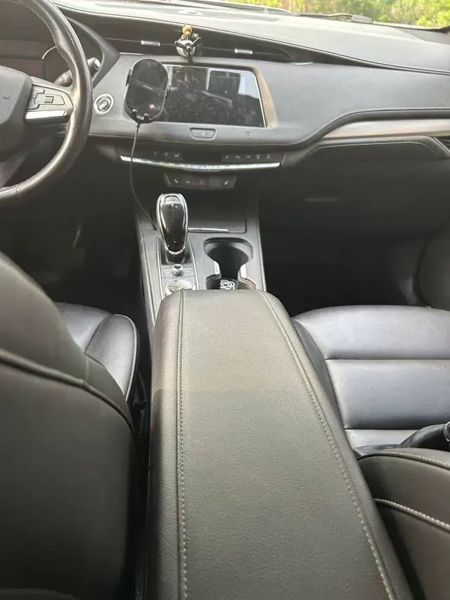 2020 Cadillac XT4 2.0T 241HP L4 9AT,autocango,china used car exporter,china ev exporter,chinese used car exporter,chinese used ev exporter