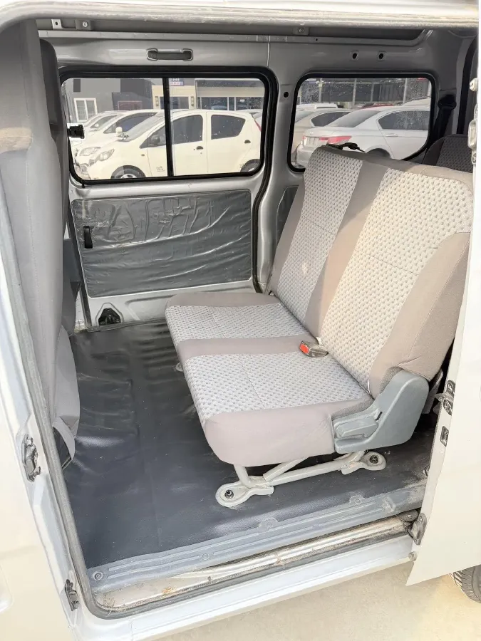 2023 WuLing ZhiGuang 1.5L 102HP L4 5MT,autocango,china used car exporter,china ev exporter,chinese used car exporter,chinese used ev exporter